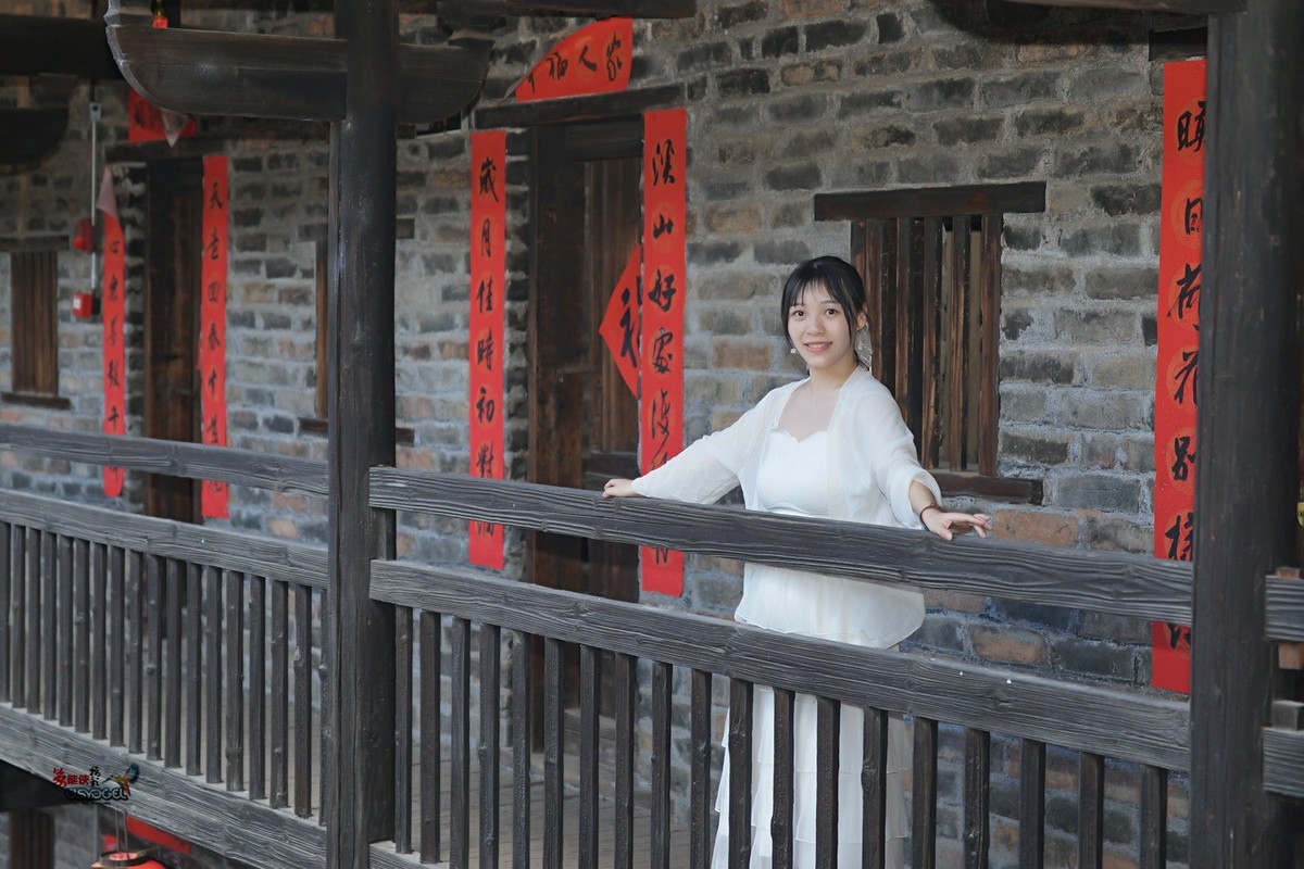 【江西燕翼围美少女】---佳佳