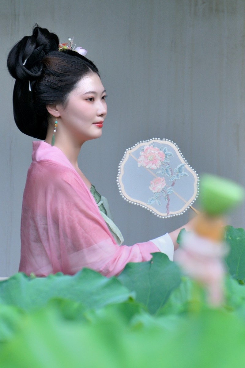 【视觉光影】 模 特 依 萍 （3）