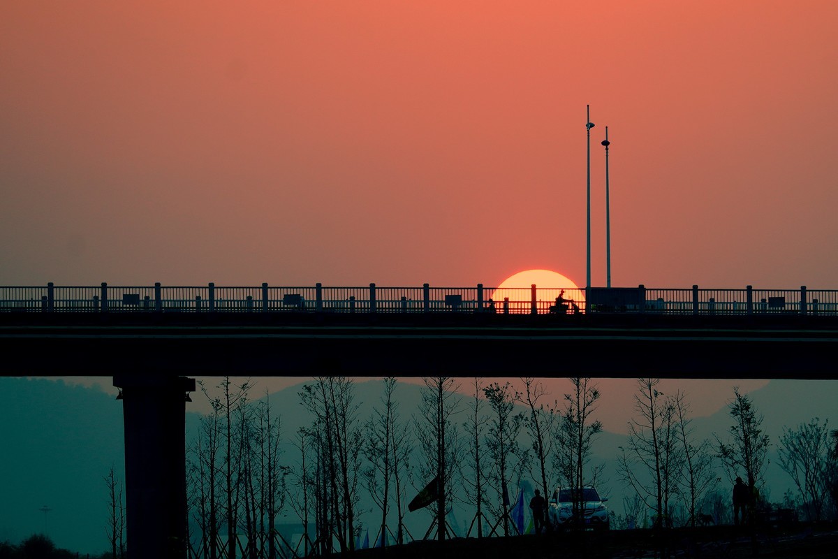 过桥落山的夕阳（二）