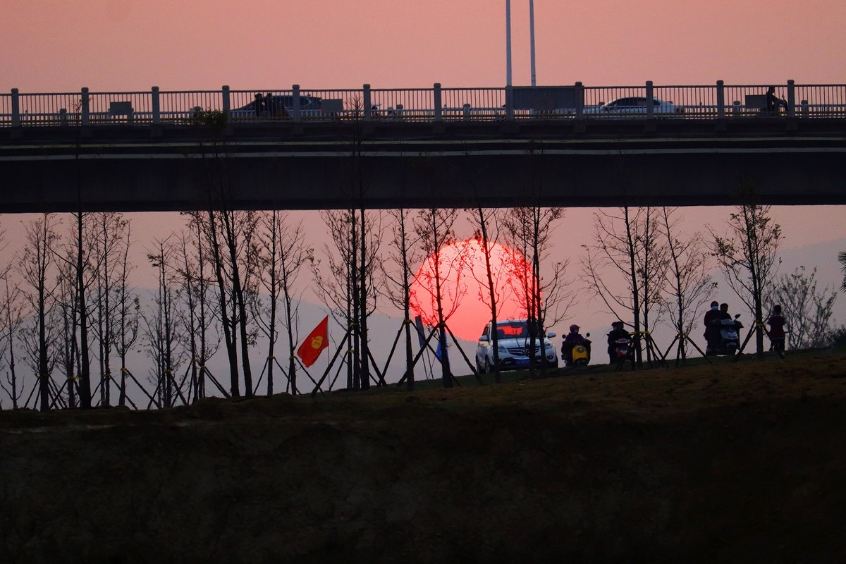 过桥落山的夕阳（二）