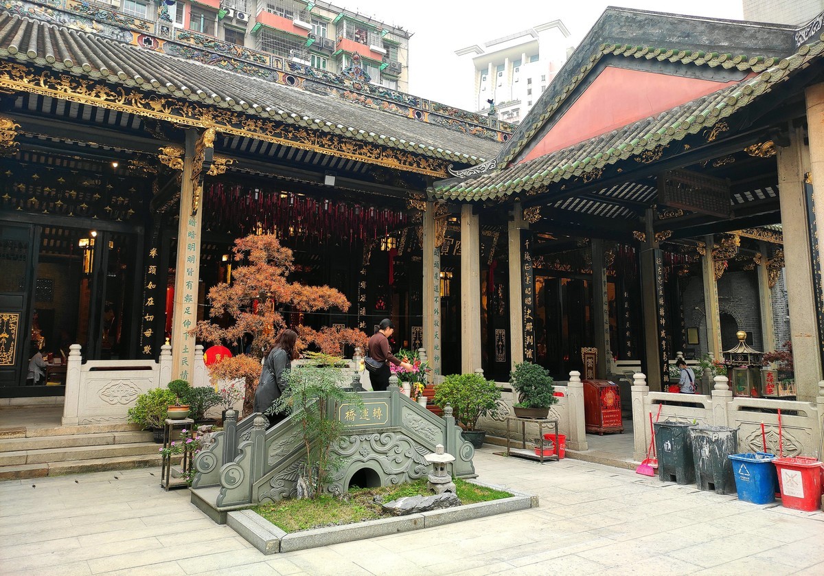 城隍庙。