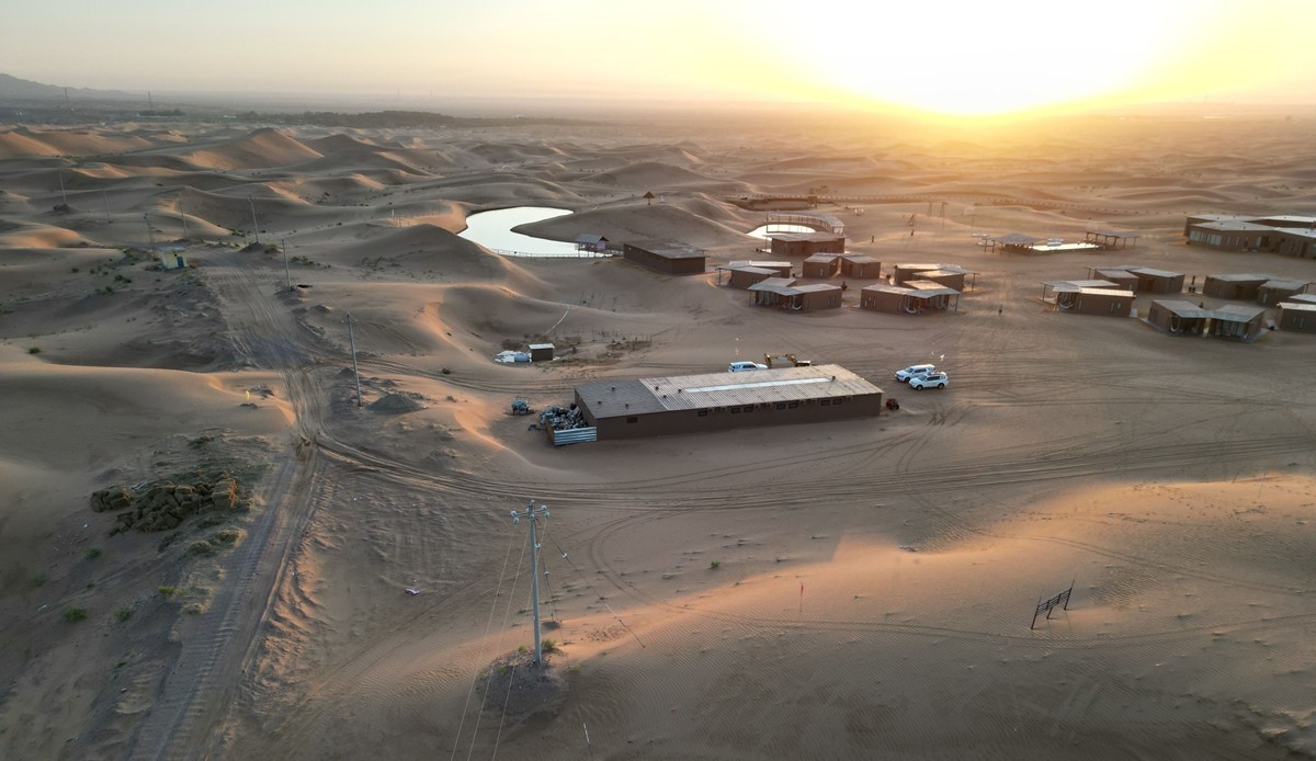 腾格里沙漠航拍二