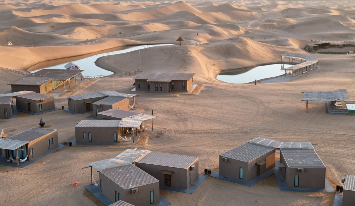 腾格里沙漠航拍二