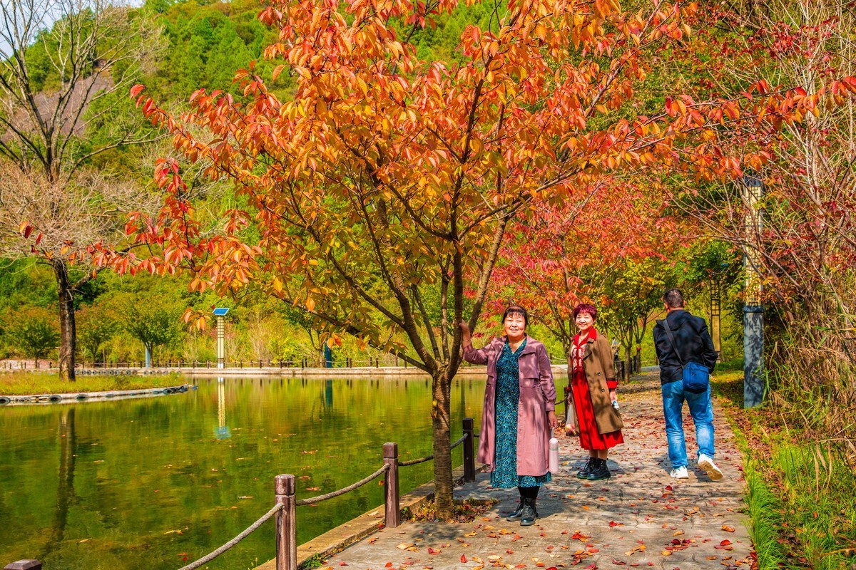 入秋看溪山胜境