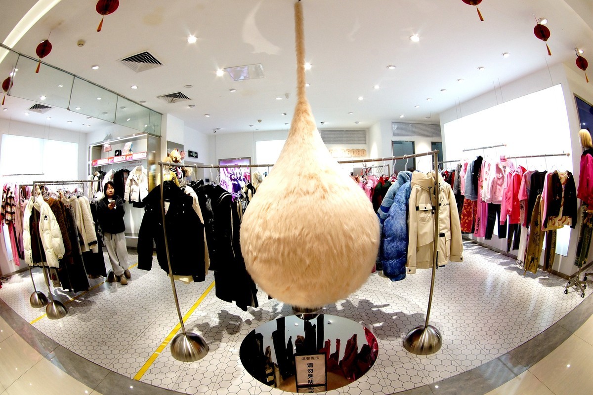 鱼眼镜头下的光谷步行街！