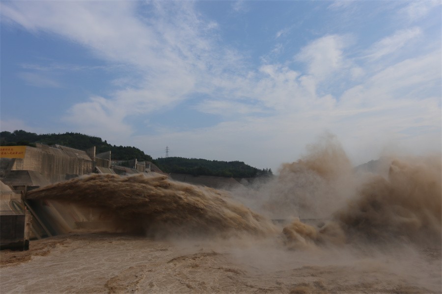 快闪大暑季节洛阳小浪底调沙美景