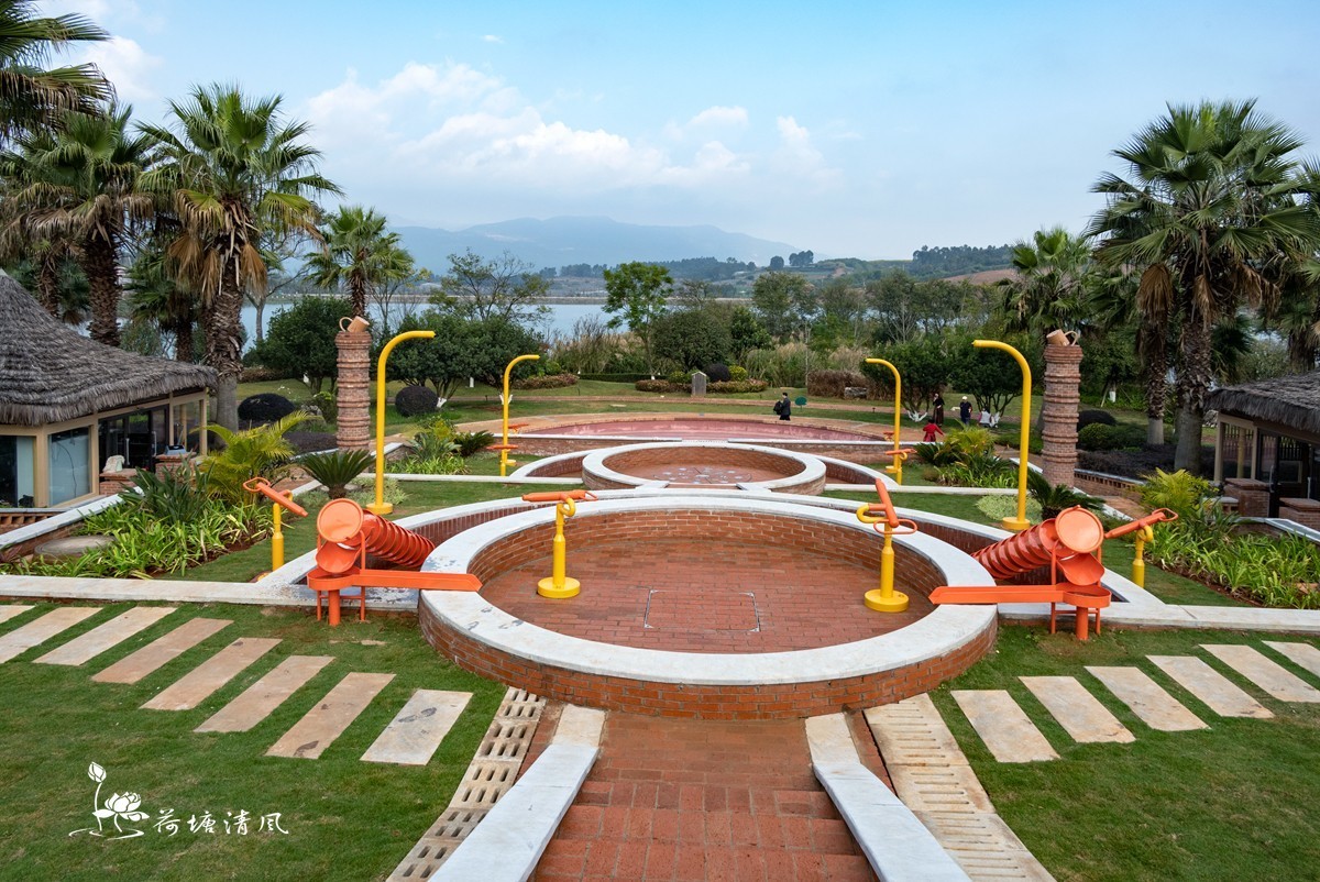 云南，弥勒市，东风韵景区图片。