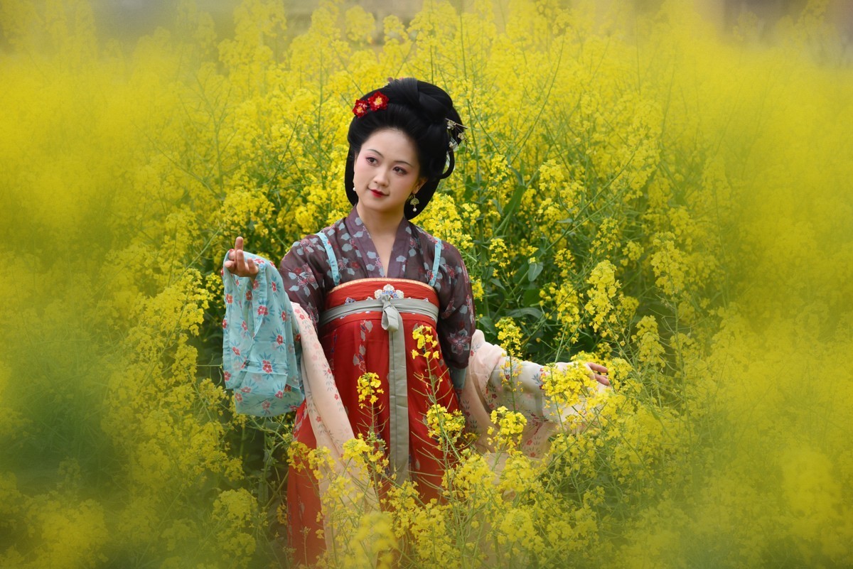 油菜花海——双流广都博物馆瞿上田园拍摄