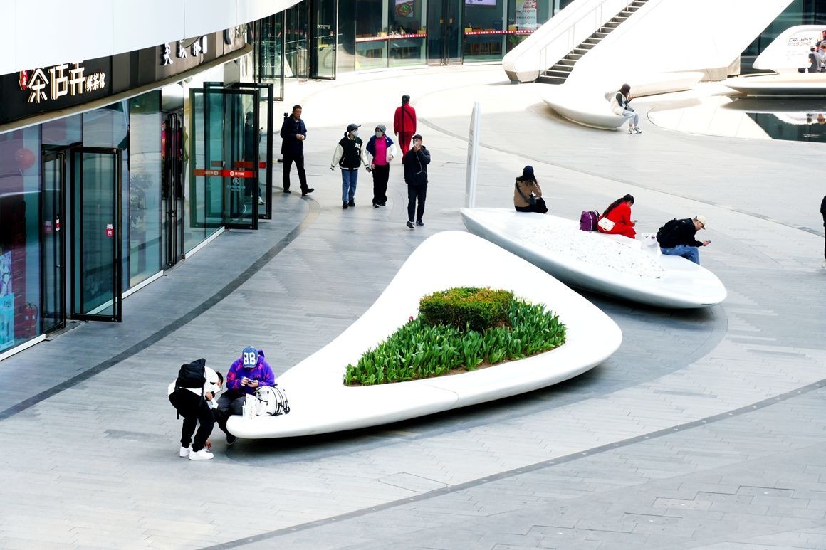 流动的线条--银河SOHO