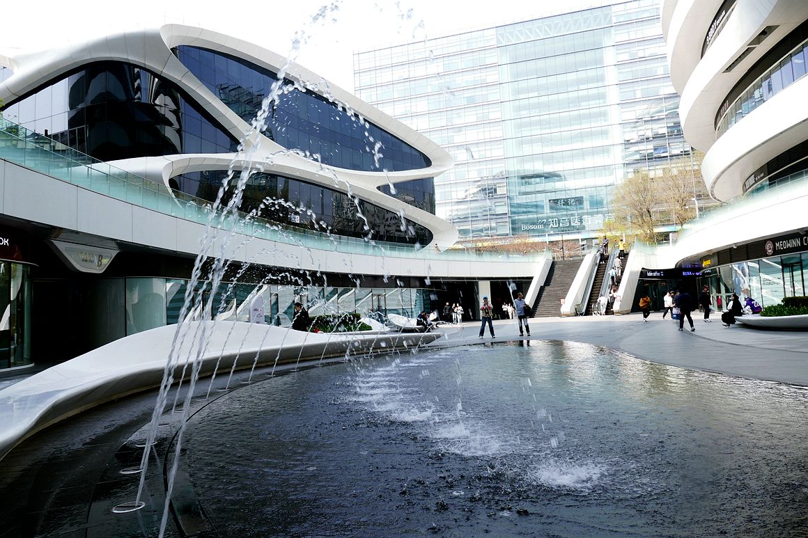 流动的线条--银河SOHO