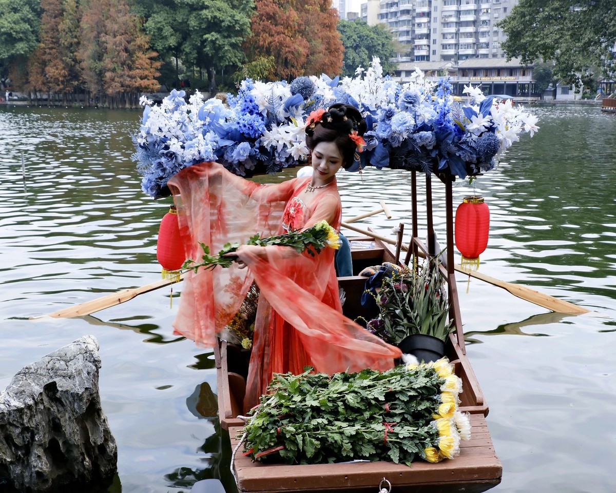 迎春水上花市（三）