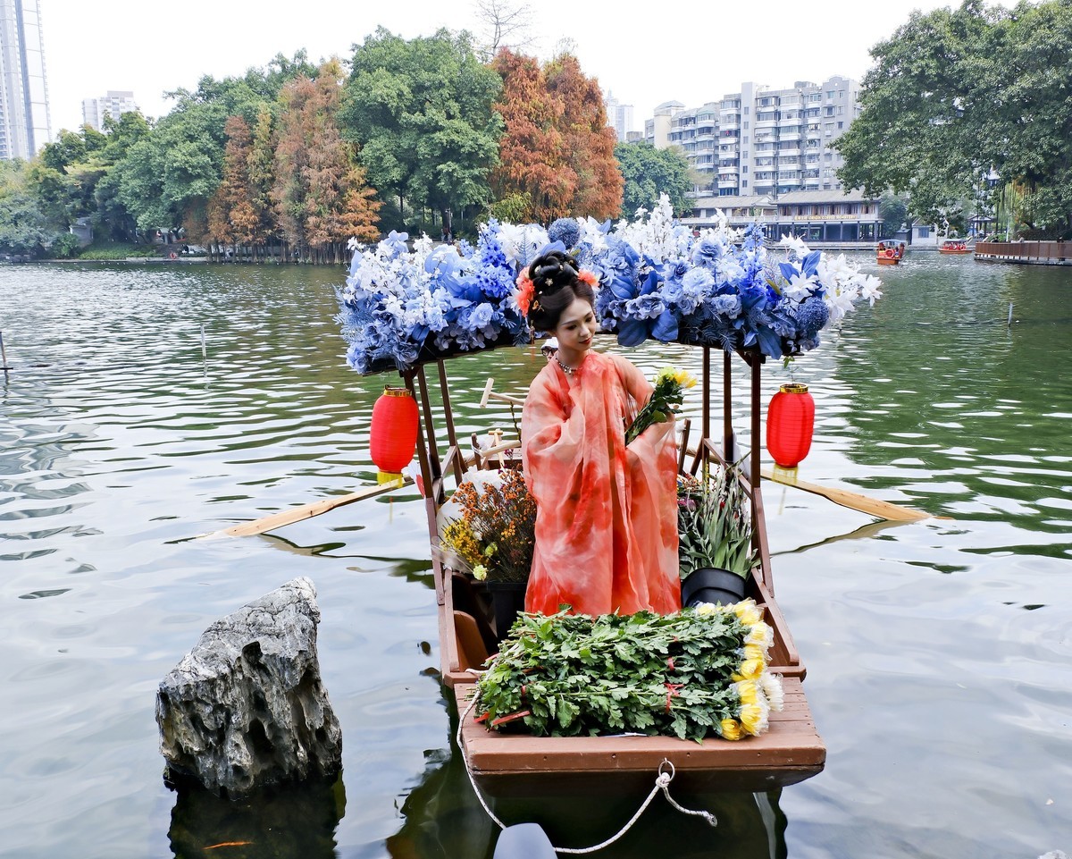 迎春水上花市（三）