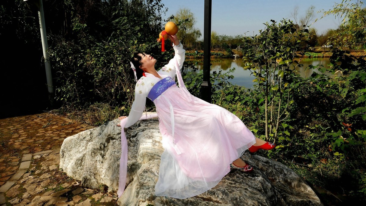 环境人像---小朱湾的美女！