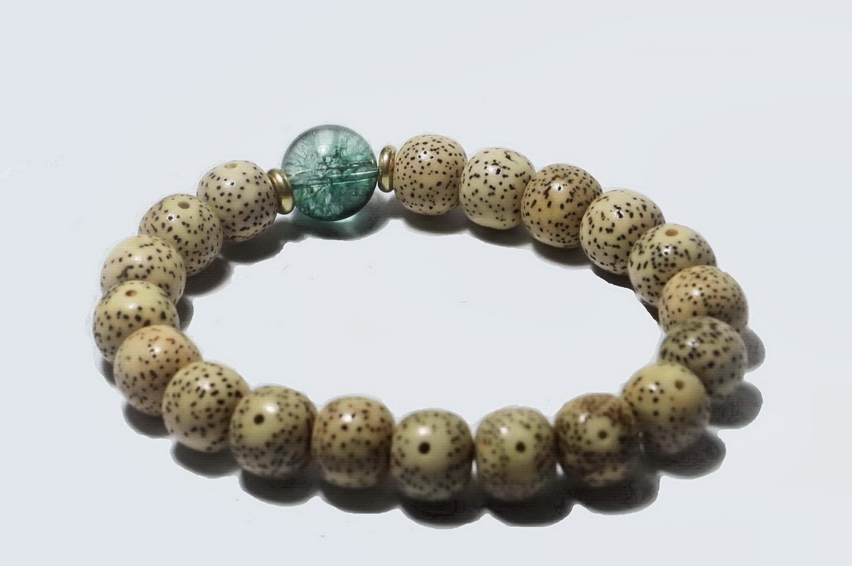 菩提根手串 . 孩子的玩物