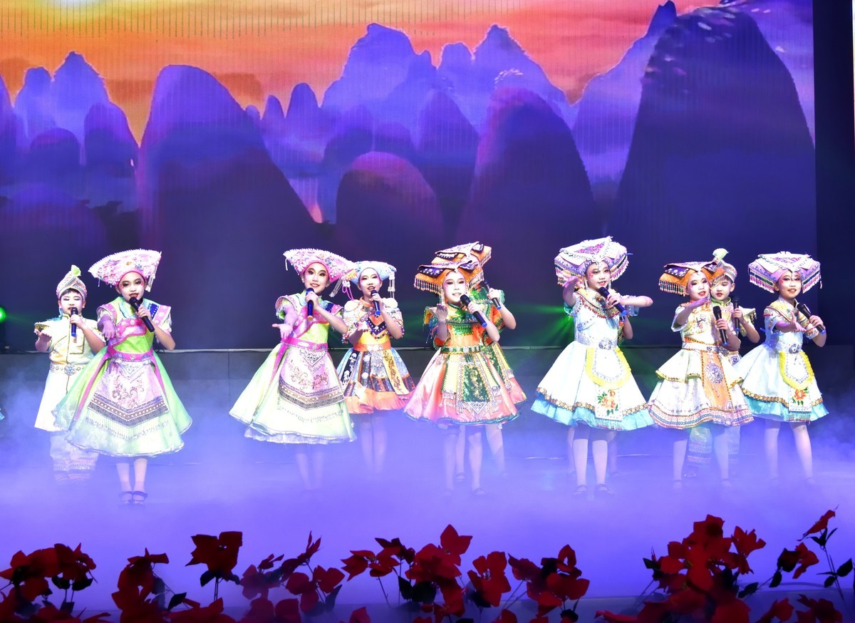 盂县第七届网络春晚（2）-少儿歌曲联唱（1）