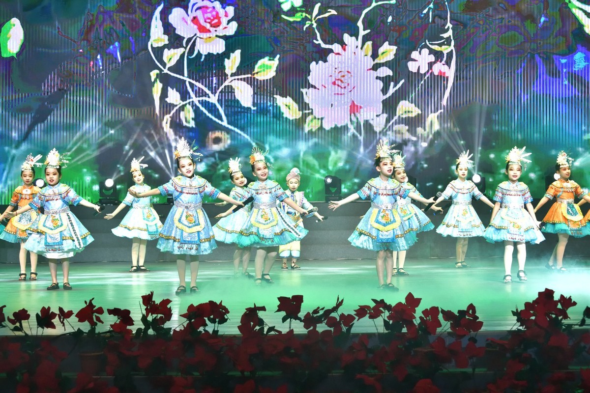 盂县第七届网络春晚（2）-少儿歌曲联唱（1）