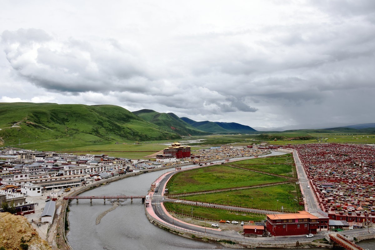 2023夏 黔赣鄂渝川（115）两万女修行者的心灵天堂