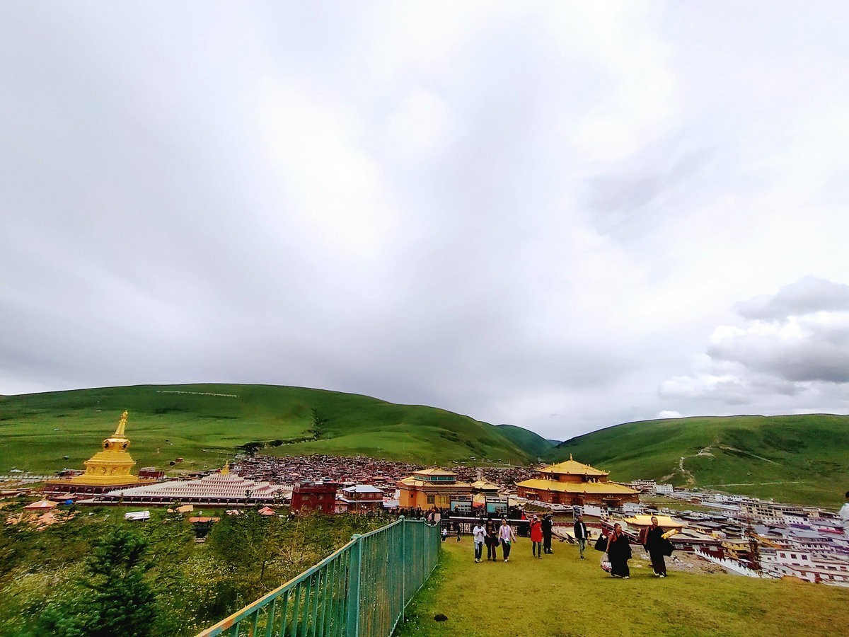 2023夏 黔赣鄂渝川（115）两万女修行者的心灵天堂