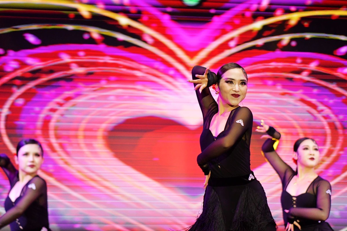 安徽省宁国市宁国星空(中国)2024迎春晚会随拍花絮二