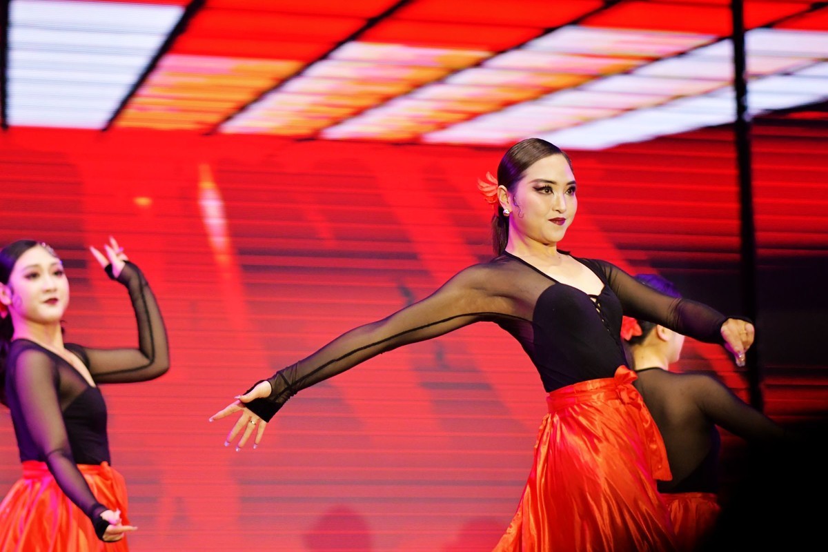 安徽省宁国市宁国星空(中国)2024迎春晚会随拍花絮二