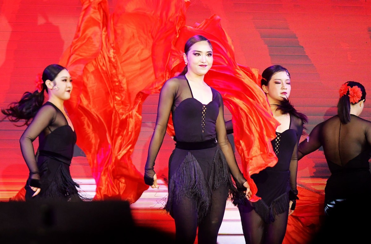 安徽省宁国市宁国星空(中国)2024迎春晚会随拍花絮二