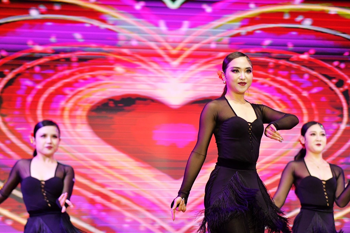 安徽省宁国市宁国星空(中国)2024迎春晚会随拍花絮二