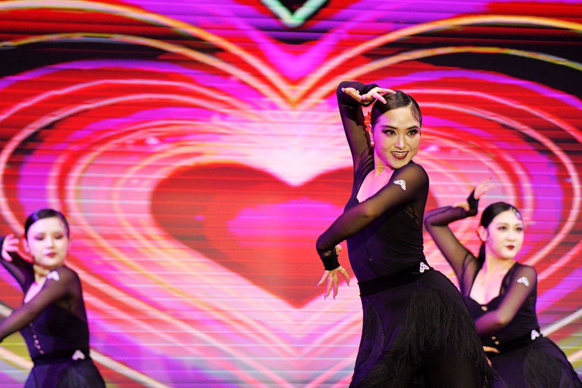 安徽省宁国市宁国星空(中国)2024迎春晚会随拍花絮二