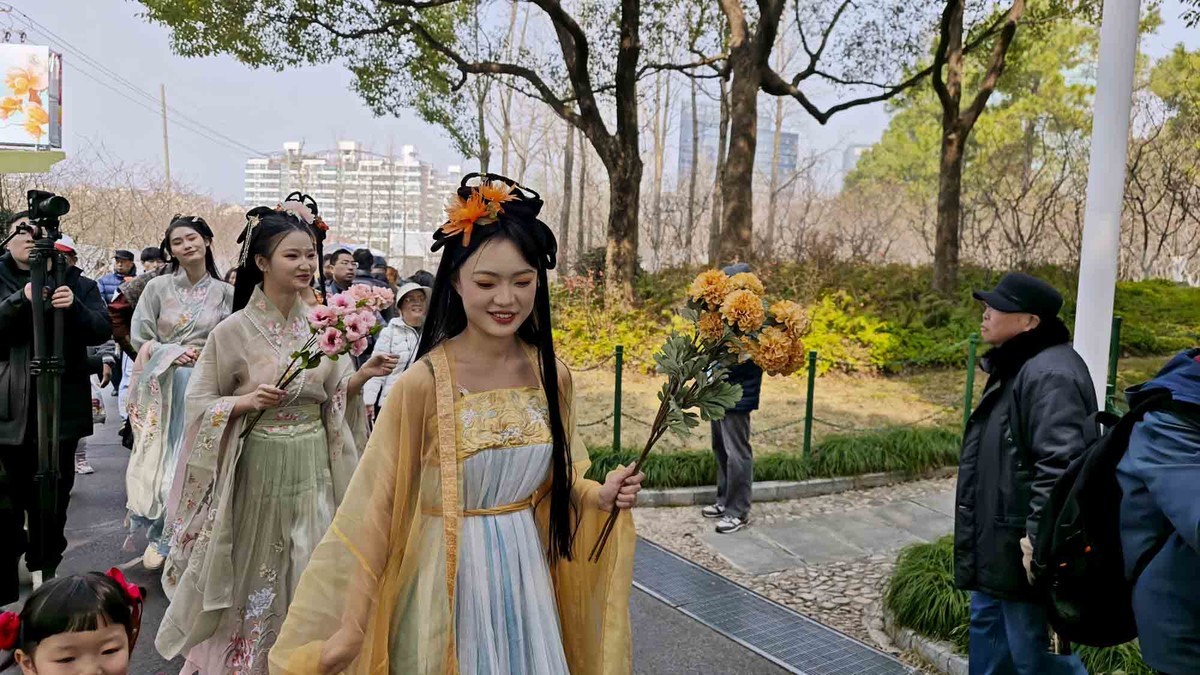 大宁公园花神巡游