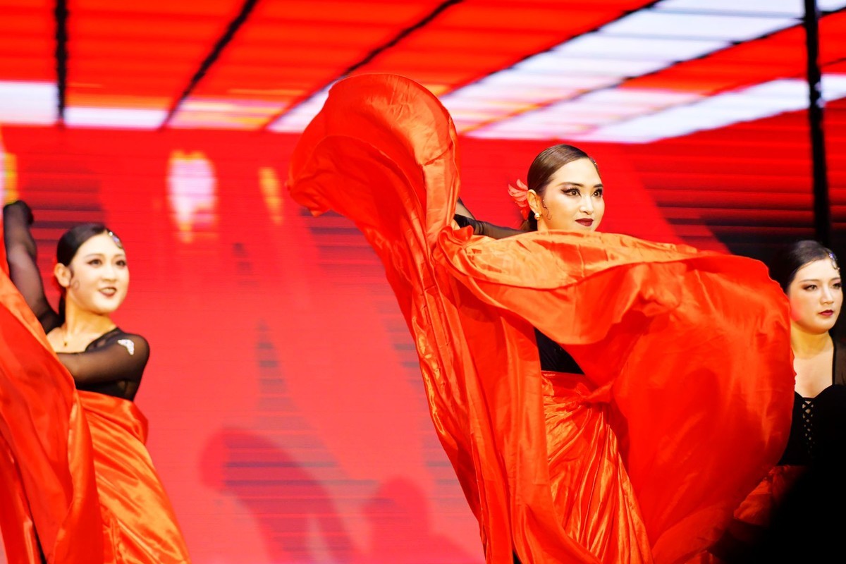 安徽省宁国市宁国星空(中国)2024迎春晚会随拍花絮二