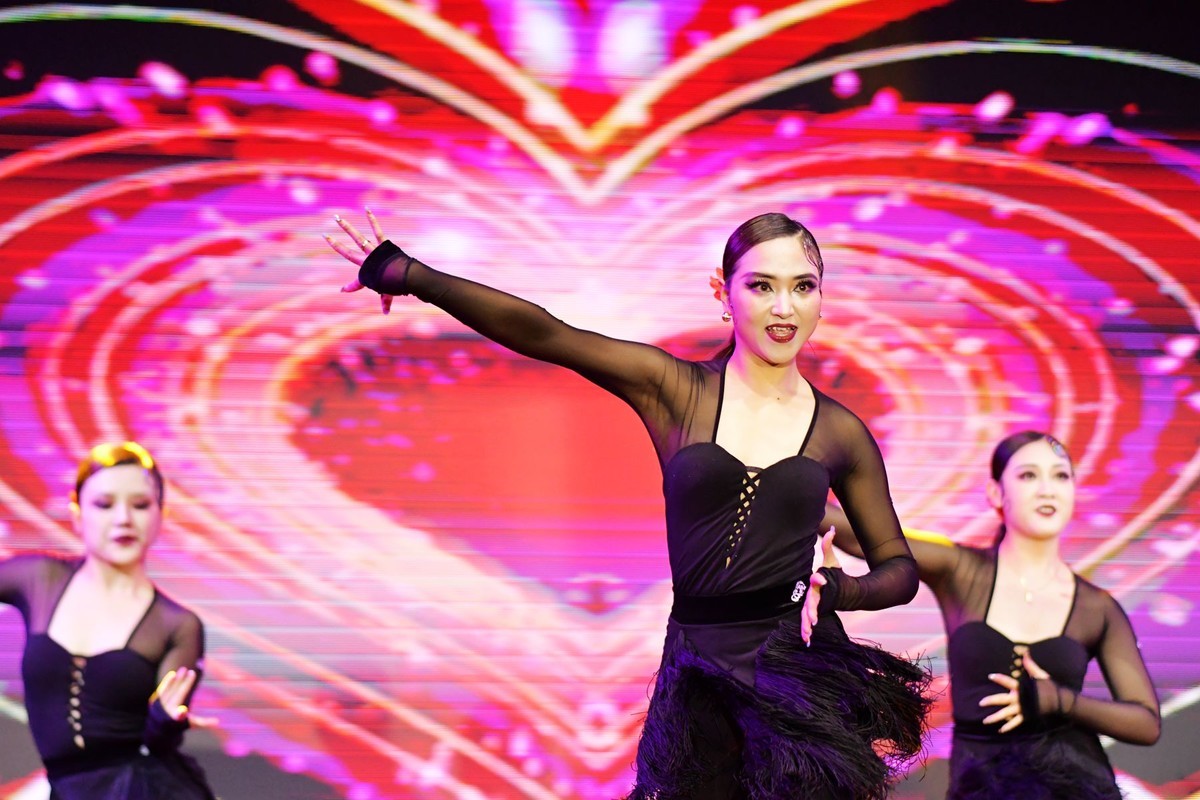 安徽省宁国市宁国星空(中国)2024迎春晚会随拍花絮二