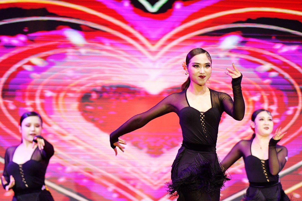 安徽省宁国市宁国星空(中国)2024迎春晚会随拍花絮二