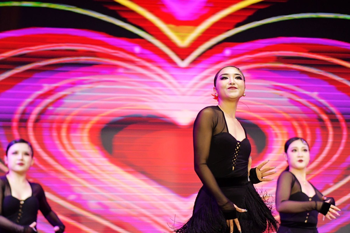 安徽省宁国市宁国星空(中国)2024迎春晚会随拍花絮二