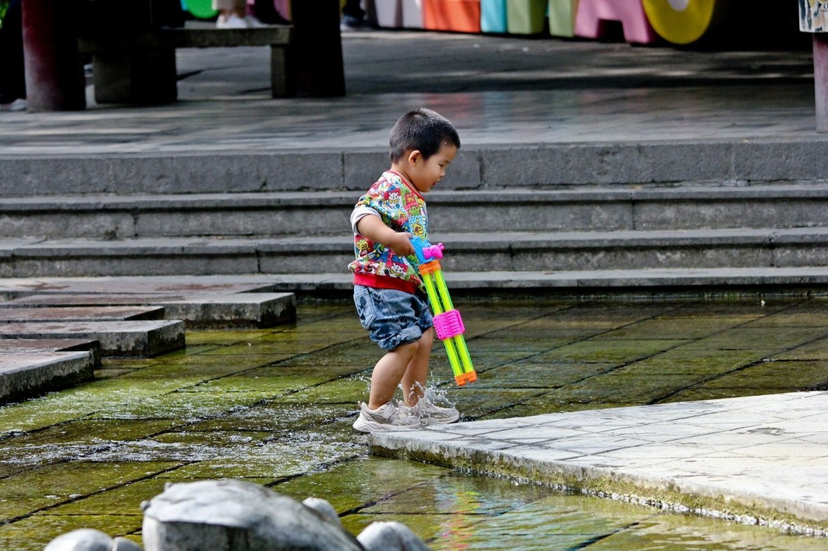 开心童年——陆军水战队