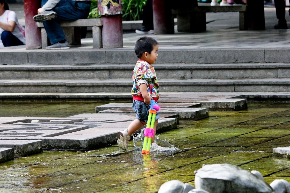 开心童年——陆军水战队