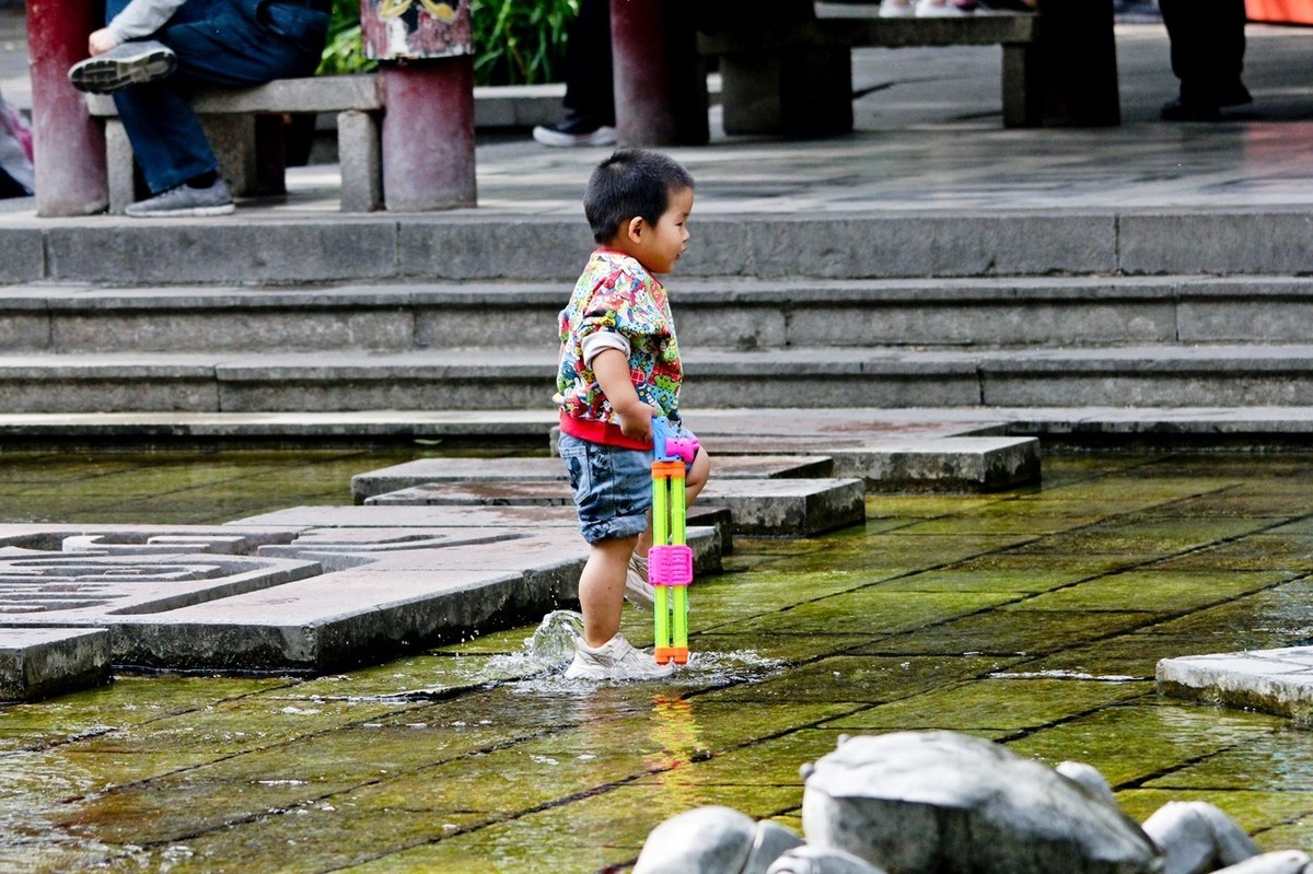 开心童年——陆军水战队