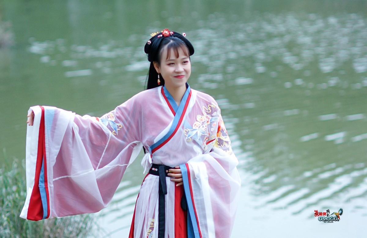 【河边汉服姑娘】---嘉嘉