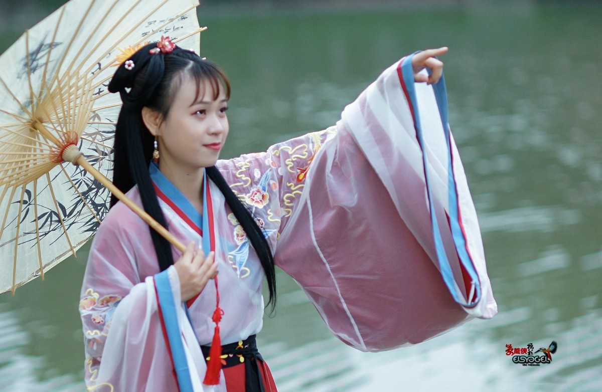 【河边汉服姑娘】---嘉嘉