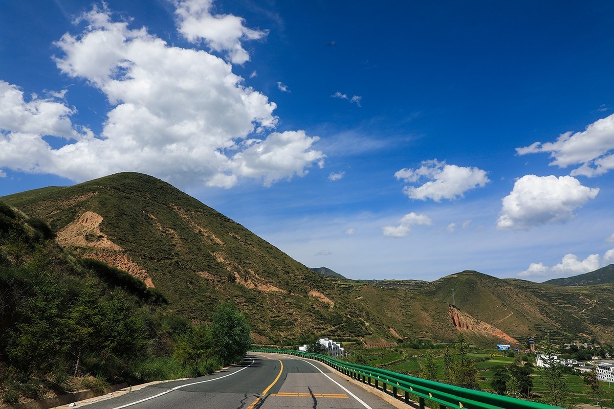 甘肃冶力关到合作的路上随拍