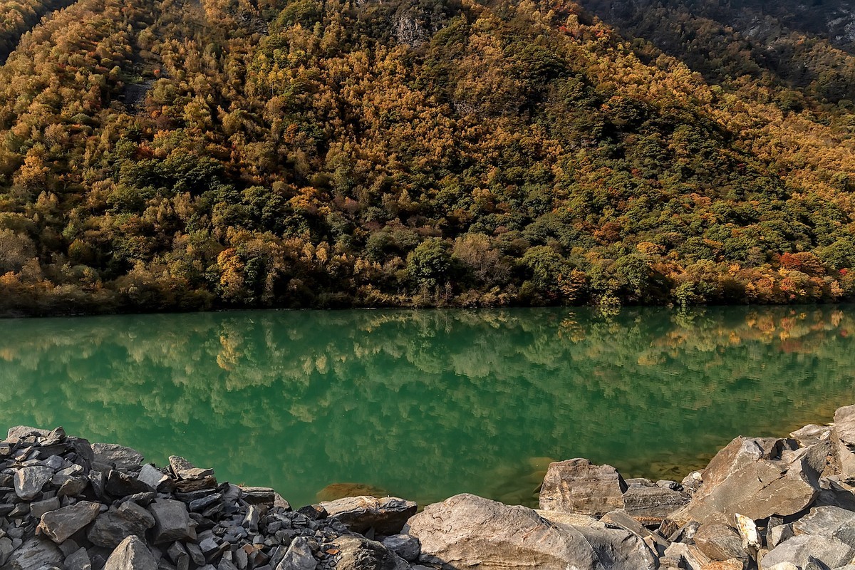 川西茂縣：层林尽染松坪沟 · 上白腊海（之二）