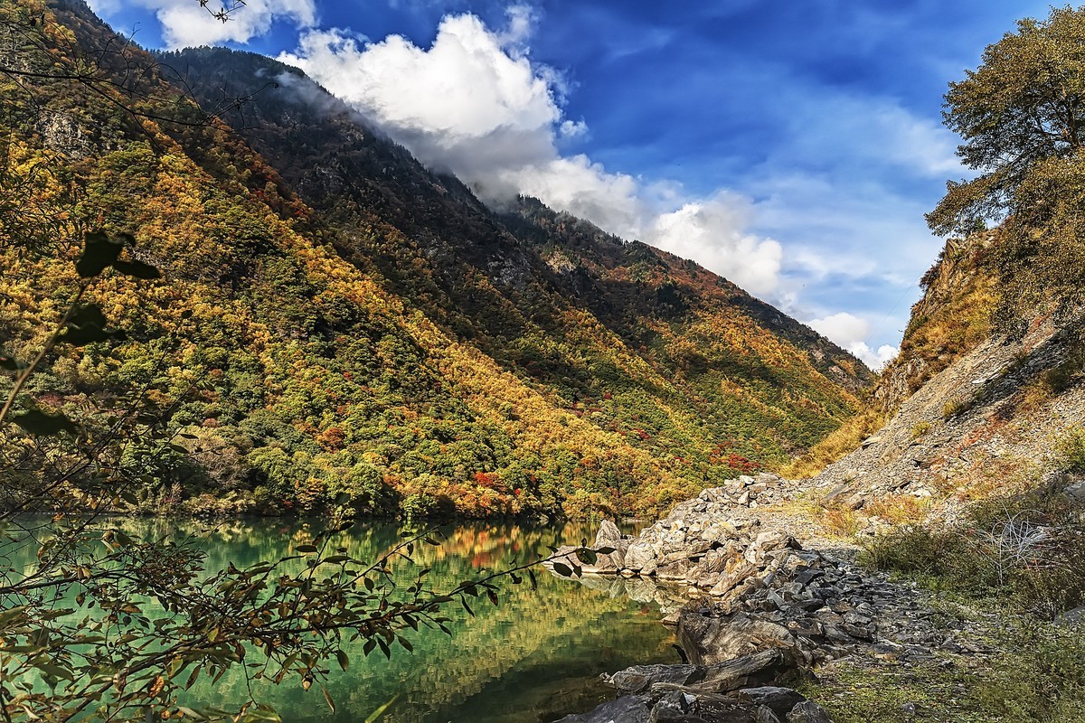 川西茂縣：层林尽染松坪沟 · 上白腊海（之二）