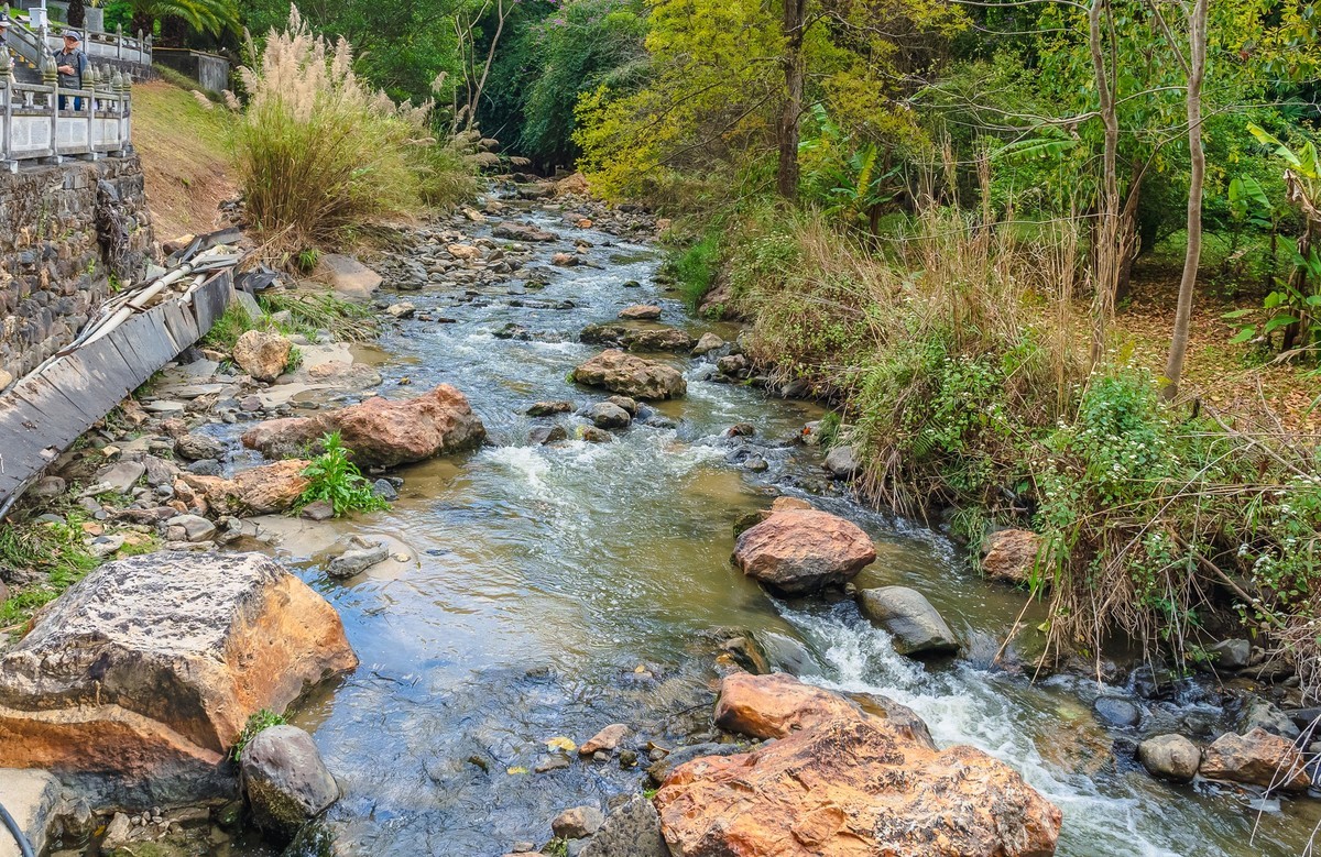 腾冲火山热海撷景