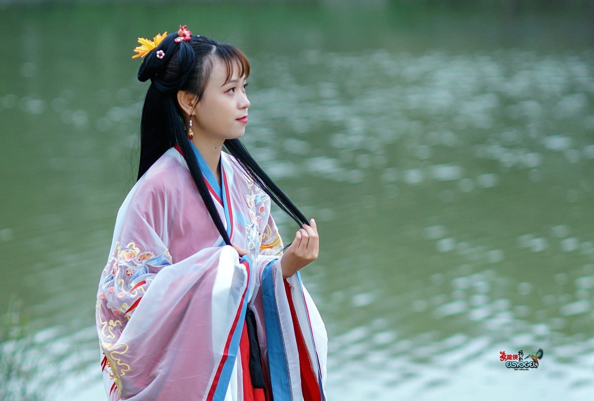 【河边汉服姑娘】---嘉嘉