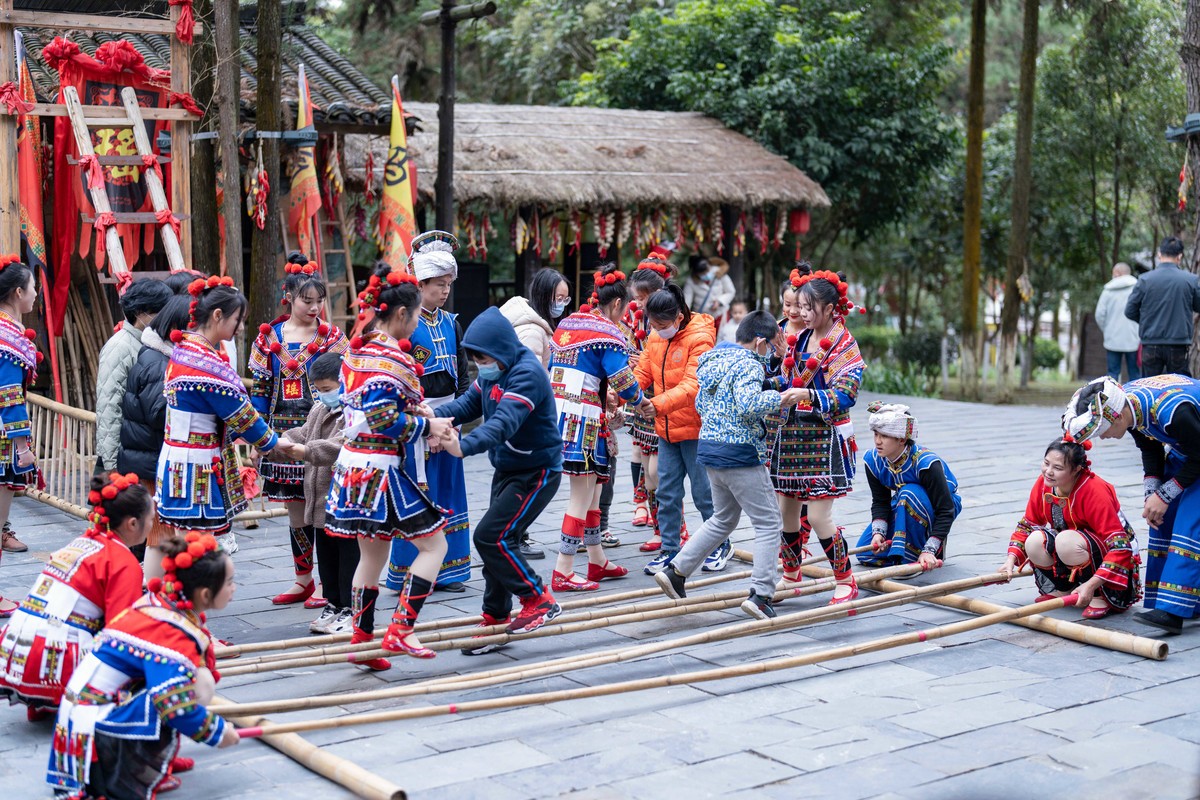 a7rm4 fe 50 f1.2 gm ( 韶关瑶族歌舞 )-完结篇