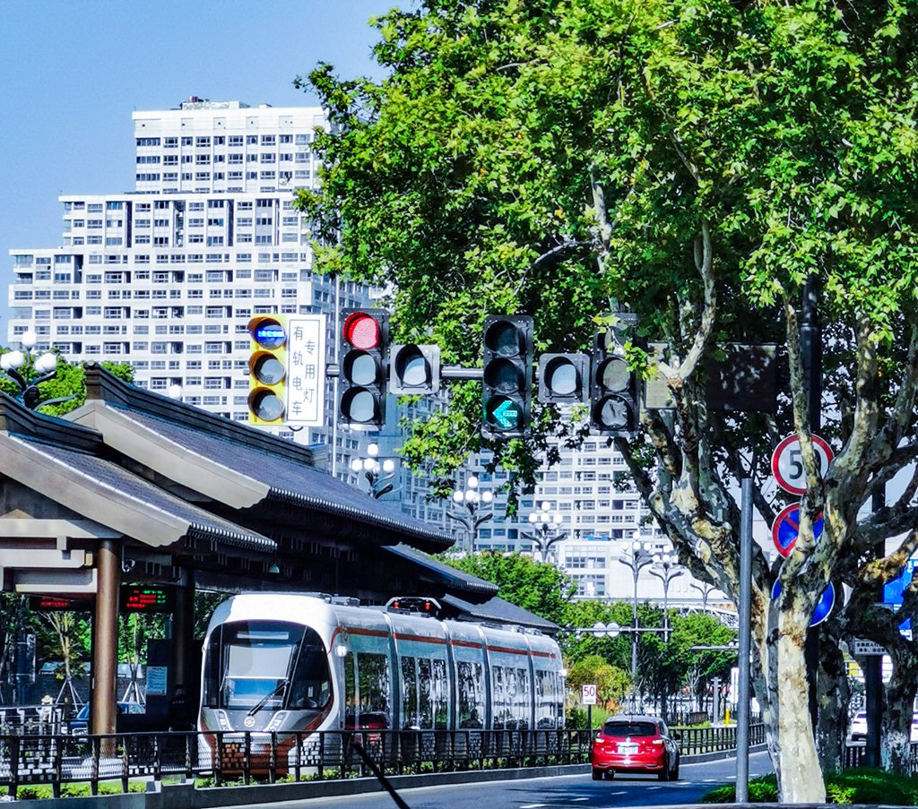 看看嘉兴地面轨道交通一号线————嘉兴南站至嘉兴火车站