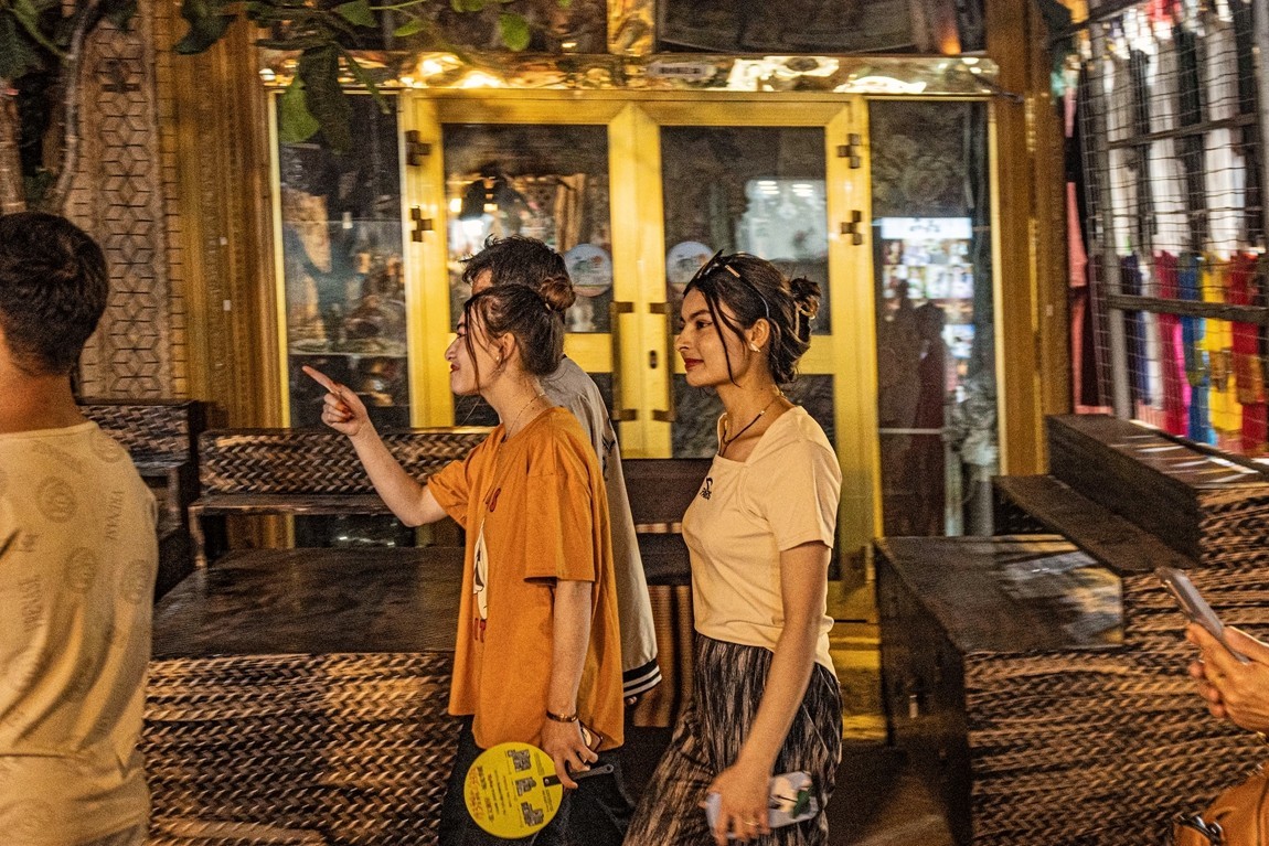 新疆行游--喀什古城夜市【5】