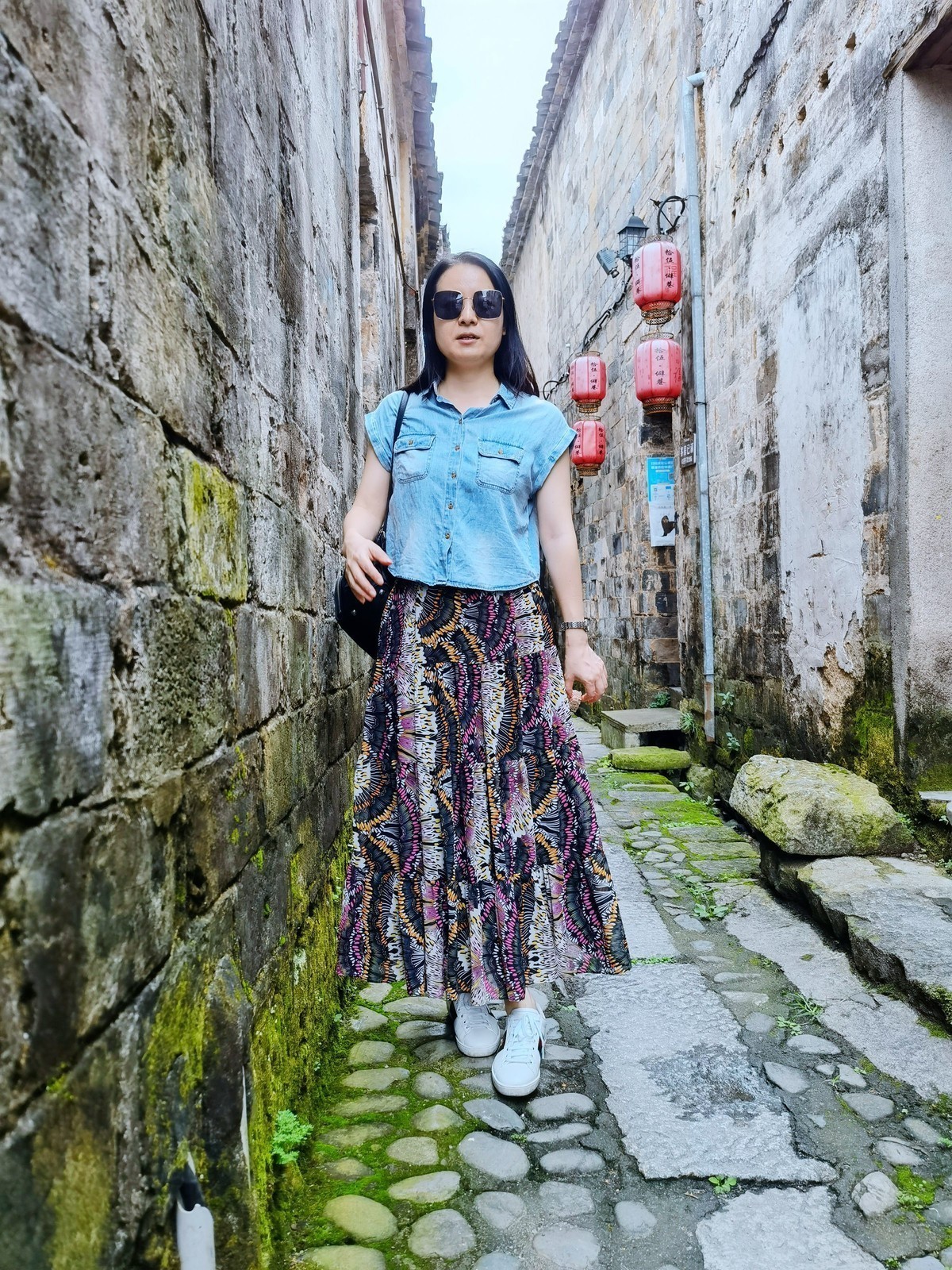 徽州宏村欢迎您：“遥遥领先”宏村手机随拍（就在塔川附近）