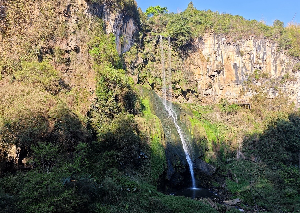 贵州兴义马岭河峡谷