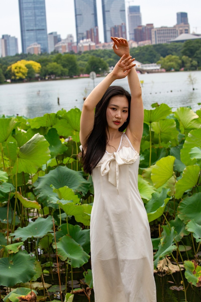 荷花池旁抓拍 7