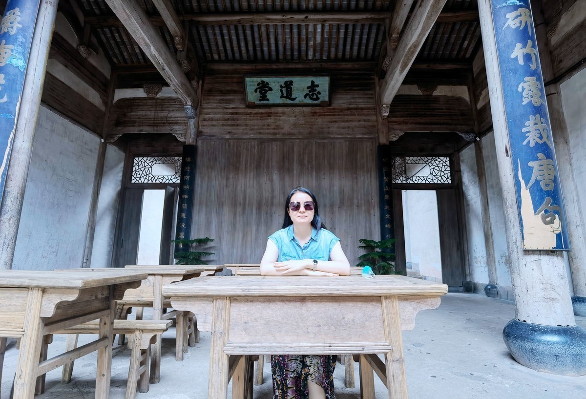 徽州宏村欢迎您：“遥遥领先”宏村手机随拍（就在塔川附近）