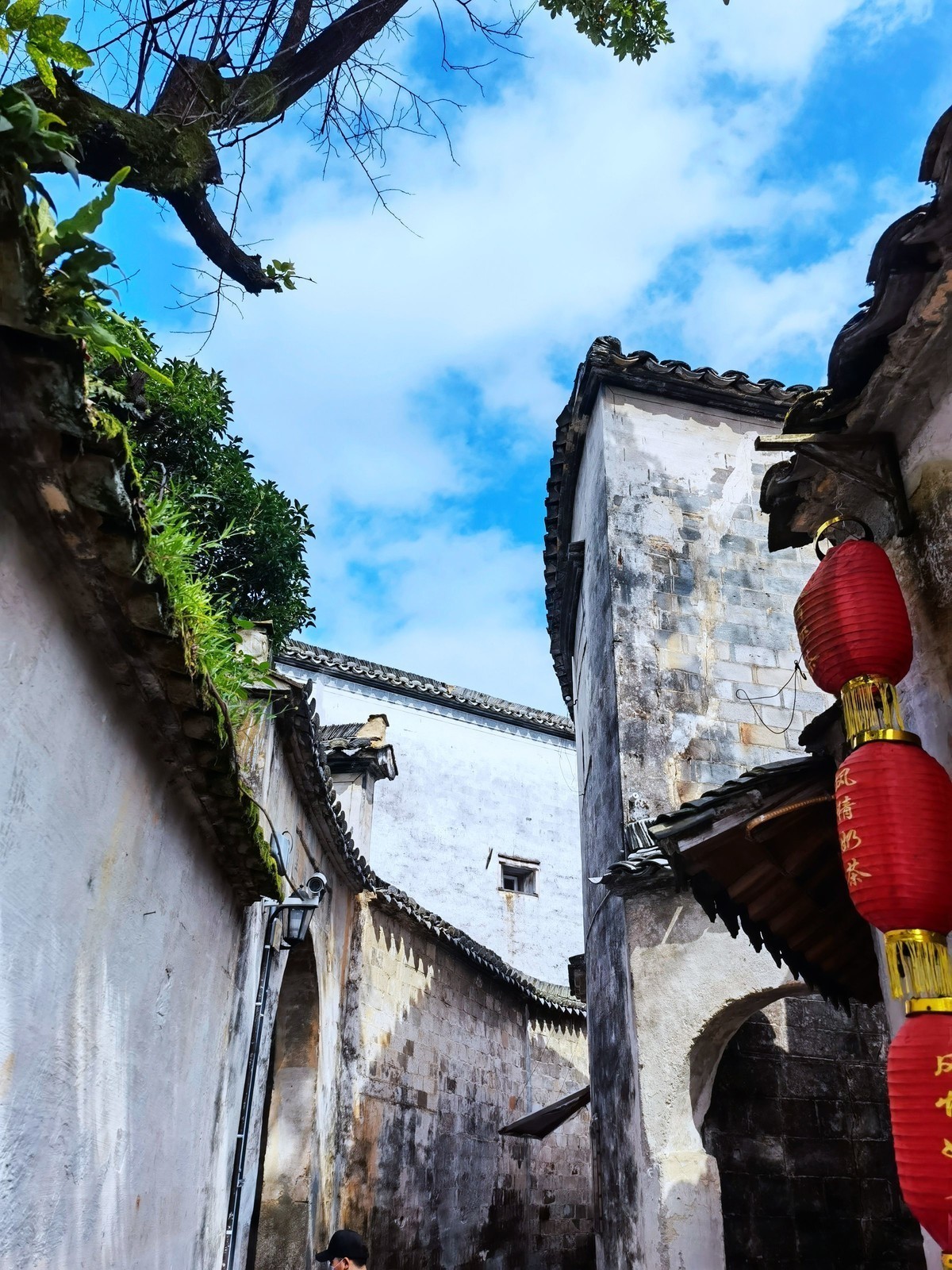 徽州宏村欢迎您：“遥遥领先”宏村手机随拍（就在塔川附近）